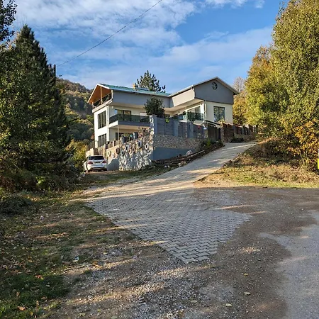 فندق مبيت وإفطار Turkish Mountain Retreat *